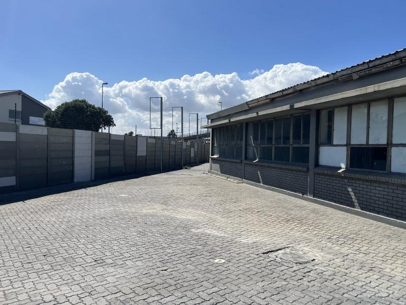 To Let commercial Property for Rent in Paarden Eiland Western Cape